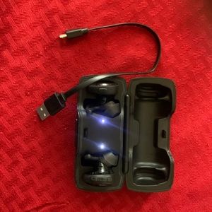 Black Bose Earbuds almost new, bought and switched to apple so bought AirPods.